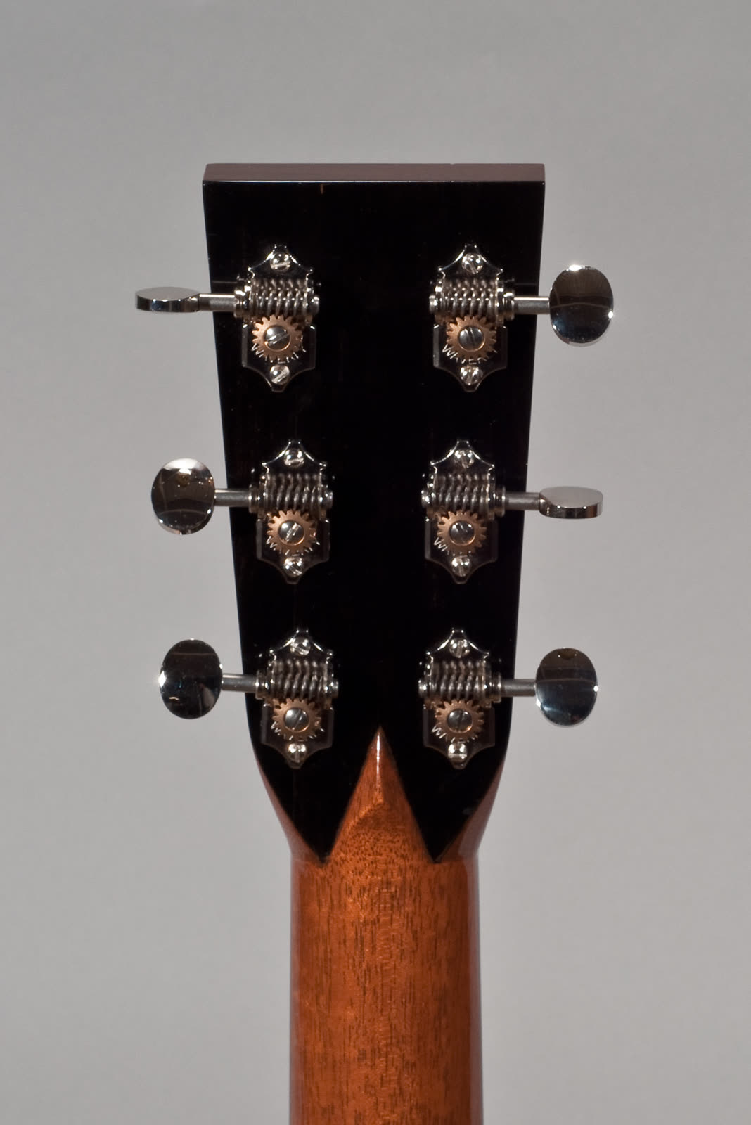 Orchestra Model guitar, peghead with ebony veneer